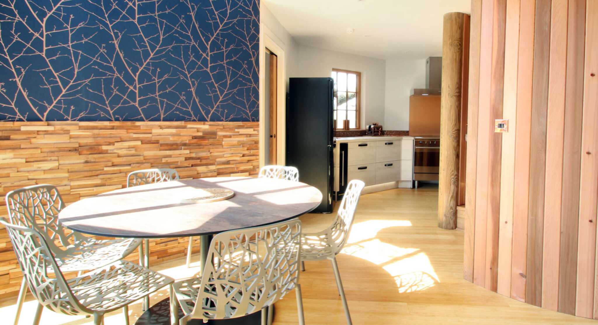Coppertree Treehouse Retreat with Hot Tub in the New Forest