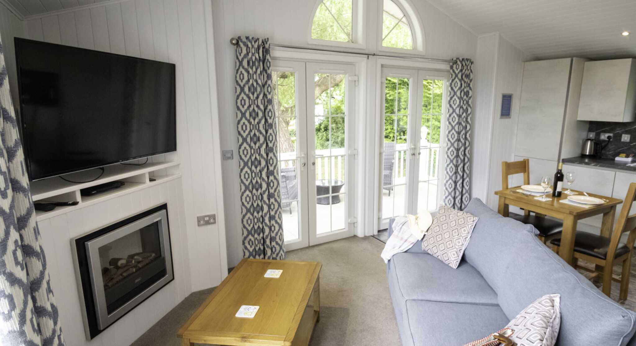1-Bed Signature Lodge with Hot Tub | Shorefield Country Park
